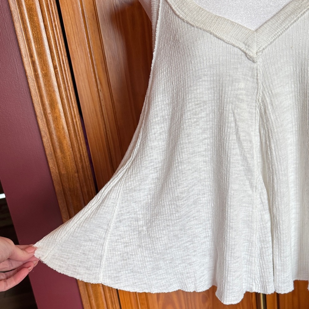 We The Free Cream V-Neck Tank Top - Picture 3 of 4